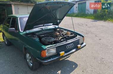 Седан Audi 80 1978 в Городке