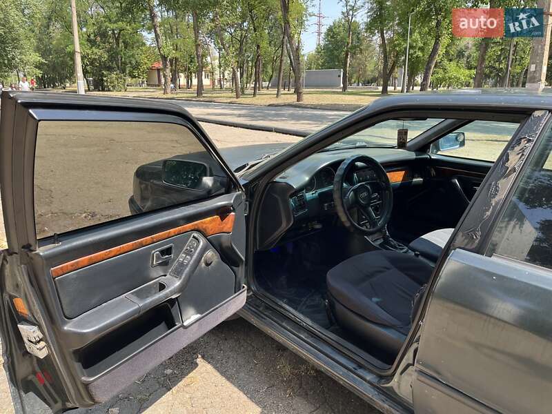 Седан Audi 80 1992 в Кривом Роге