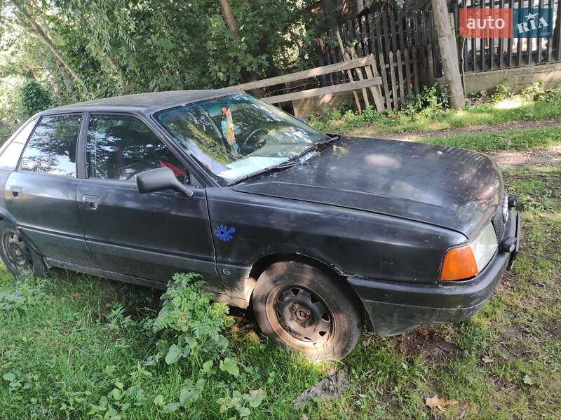 Седан Audi 80 1987 в Перегінське
