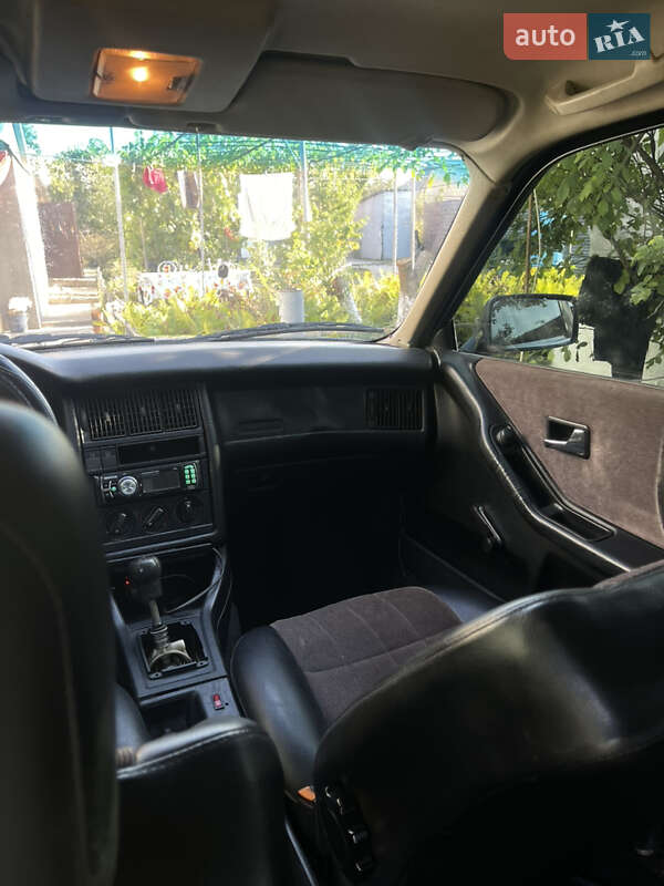 Седан Audi 80 1987 в Днепре