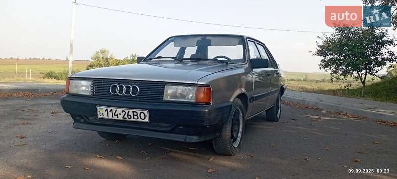 Седан Audi 80 1986 в 