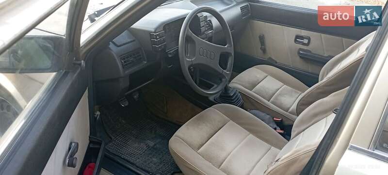 Седан Audi 80 1986 в Луцьку