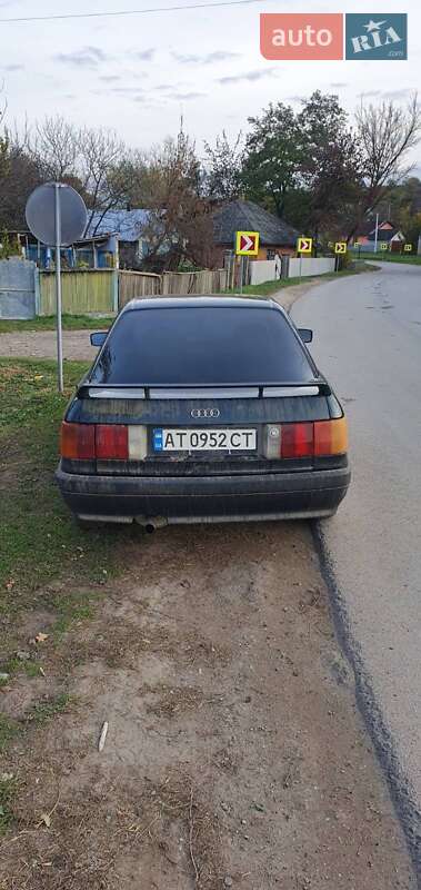 Седан Audi 80 1987 в Черновцах