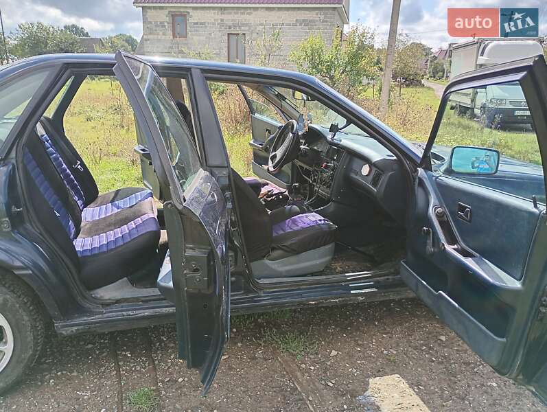 Седан Audi 80 1991 в Иршаве фото 6 Седан Audi 80 1991 в Иршаве