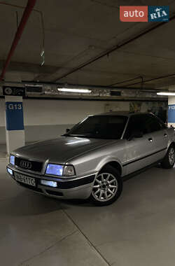 Седан Audi 80 1988 в 