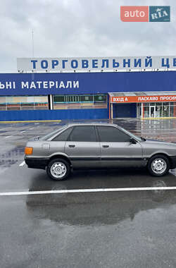 Седан Audi 80 1988 в 