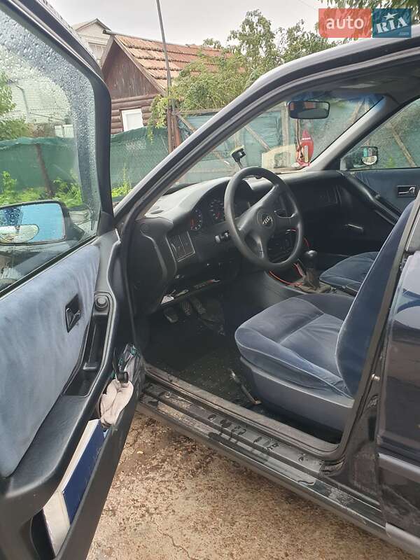 Универсал Audi 80 1993 в Киеве
