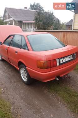 Седан Audi 80 1987 в Черновцах