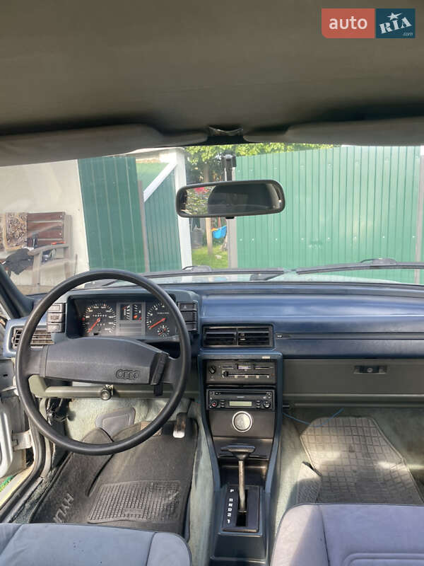 Седан Audi 80 1980 в Бобровице