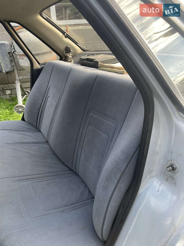 Седан Audi 80 1980 в Бобровице