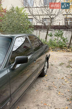 Седан Audi 80 1992 в 