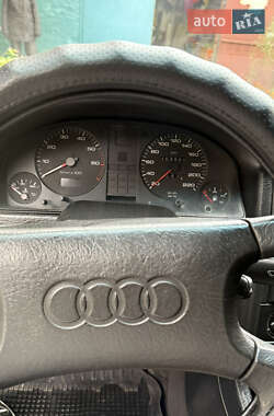 Седан Audi 80 1992 в 