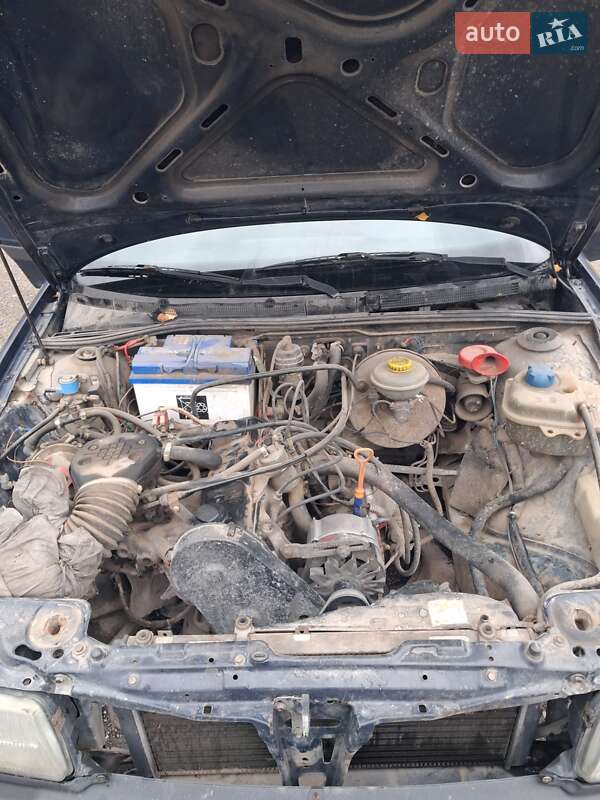 Седан Audi 80 1989 в Кременце