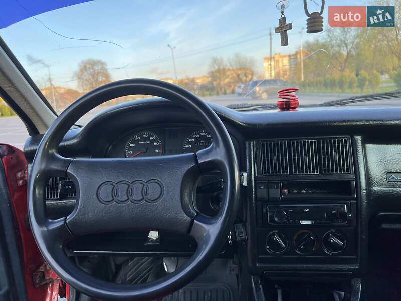 Седан Audi 80 1989 в Житомире