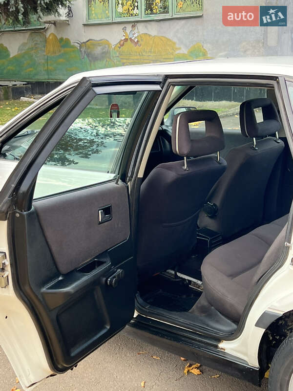 Седан Audi 80 1988 в Рівному