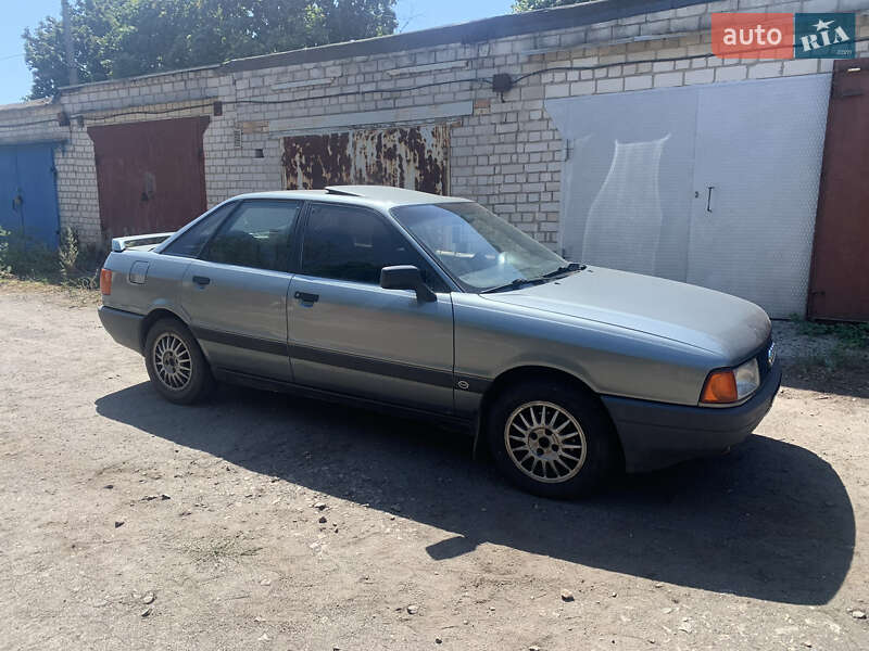 Седан Audi 80 1990 в Киеве