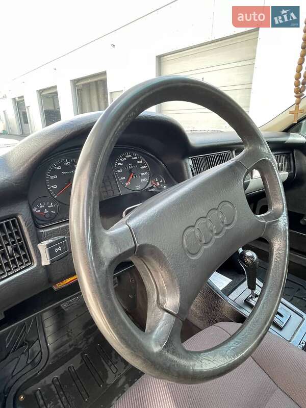 Седан Audi 80 1989 в Дніпрі