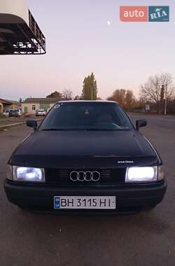 Седан Audi 80 1990 в Раздельной