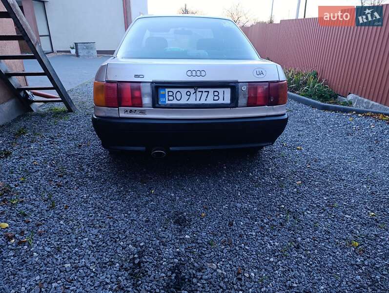 Седан Audi 80 1987 в Ланівці