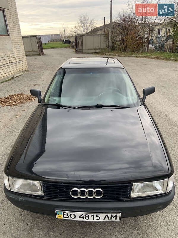 Седан Audi 80 1989 в Бучаче
