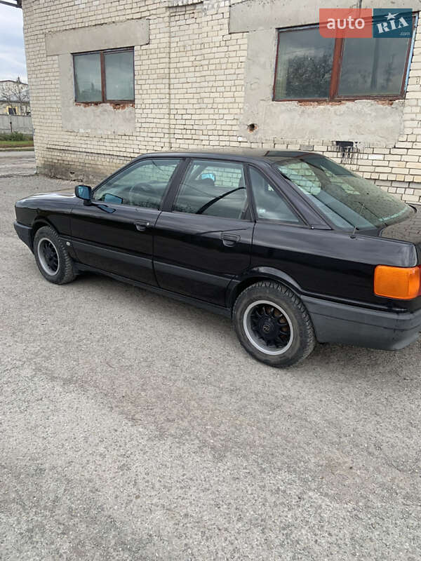 Седан Audi 80 1989 в Бучаче
