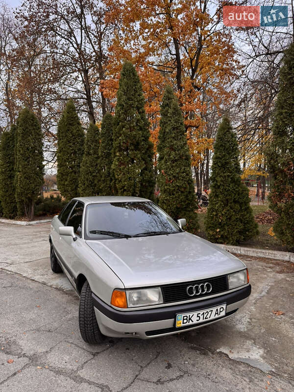 Седан Audi 80 1987 в Вараше фото 4 Седан Audi 80 1987 в Вараше
