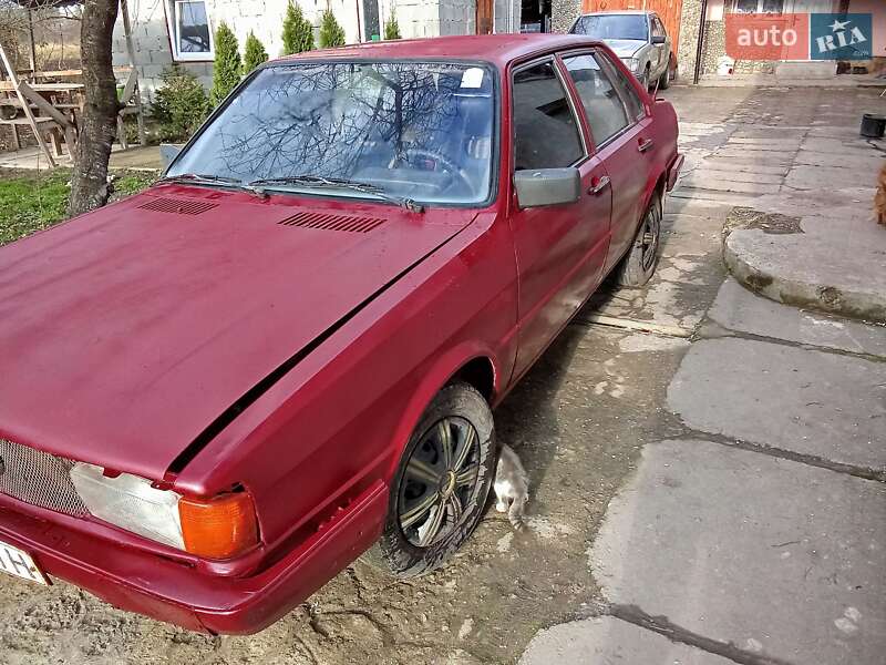 Седан Audi 80 1982 в Буске