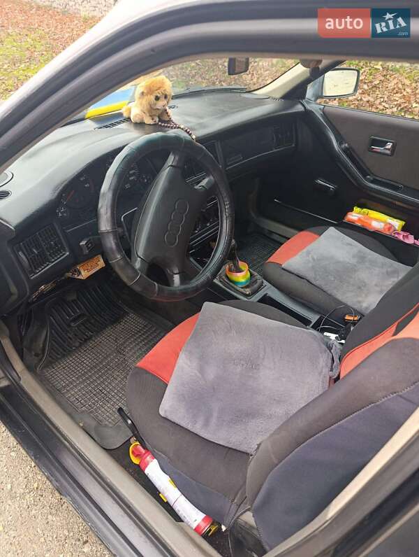 Седан Audi 80 1989 в Кременці