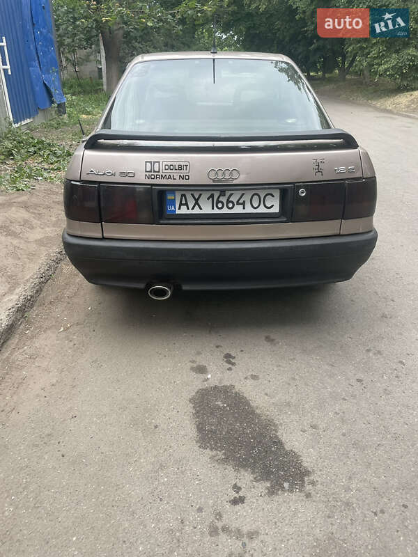 Седан Audi 80 1987 в Харькове