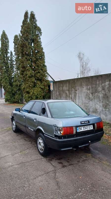 Седан Audi 80 1991 в Дубровиці
