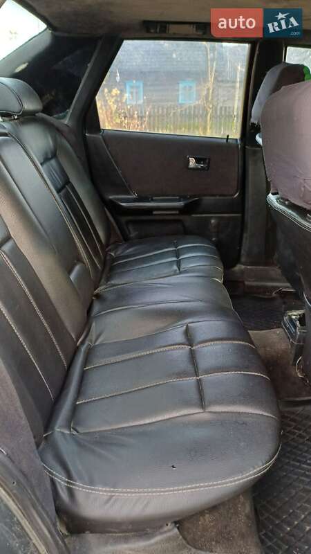 Седан Audi 80 1991 в Дубровице