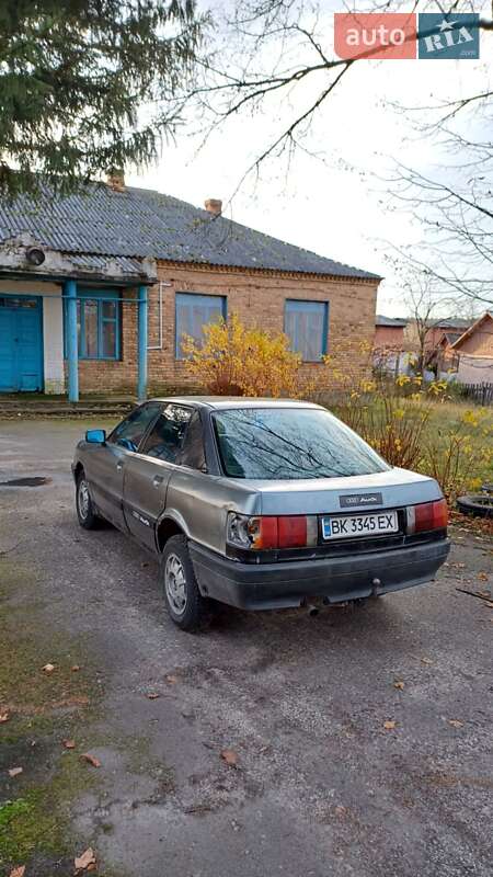 Седан Audi 80 1991 в Дубровице