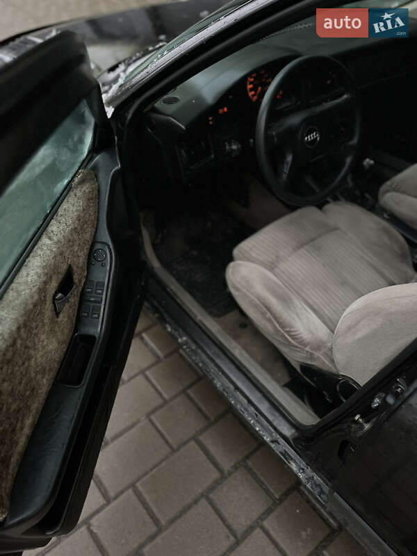 Седан Audi 80 1989 в Луцке