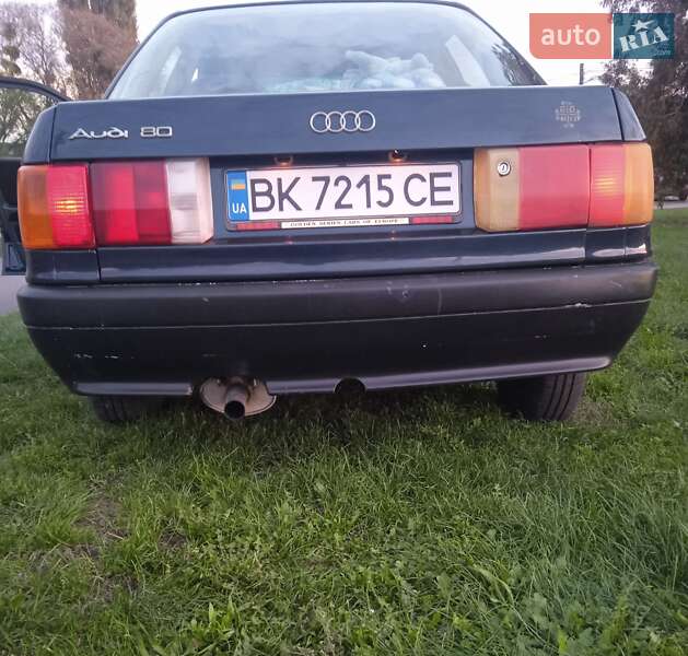 Седан Audi 80 1989 в Ровно