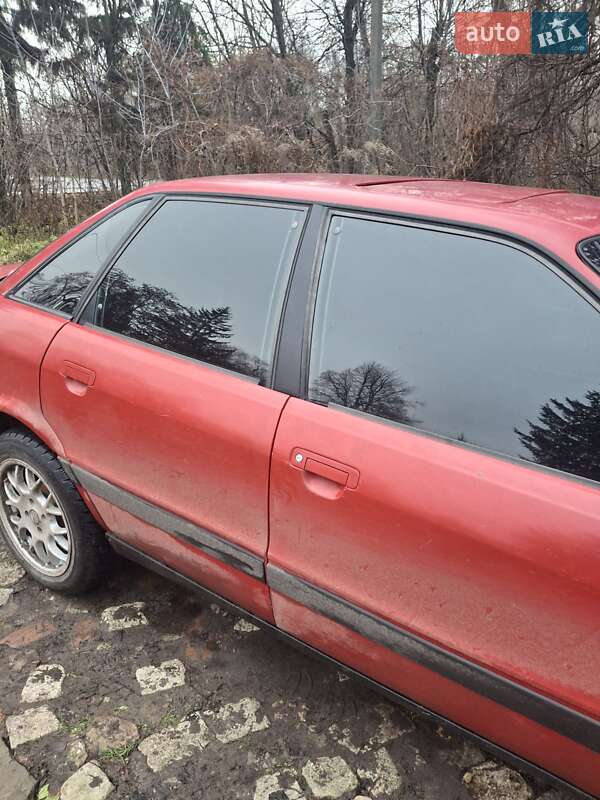 Седан Audi 80 1991 в Глухове