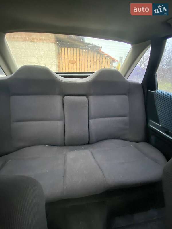 Седан Audi 80 1987 в Винниках