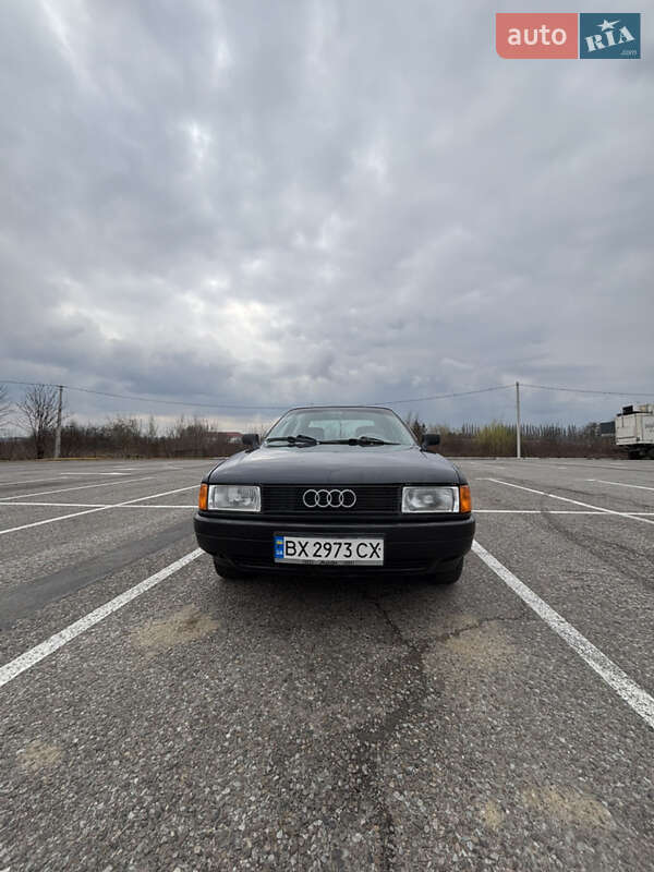 Седан Audi 80 1989 в Чернівцях фото 3 Седан Audi 80 1989 в Чернівцях