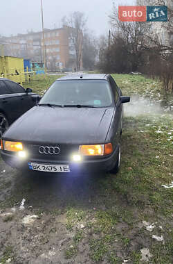 Седан Audi 80 1990 в Глухове