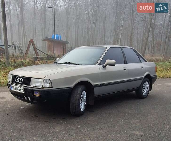 Седан Audi 80 1988 в Красилове