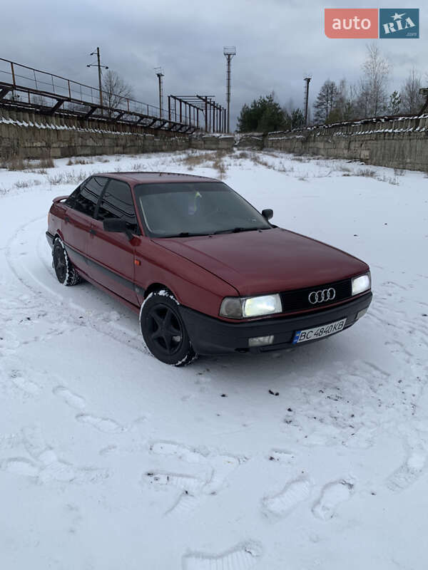 Седан Audi 80 1988 в Маневичах фото Седан Audi 80 1988 в Маневичах