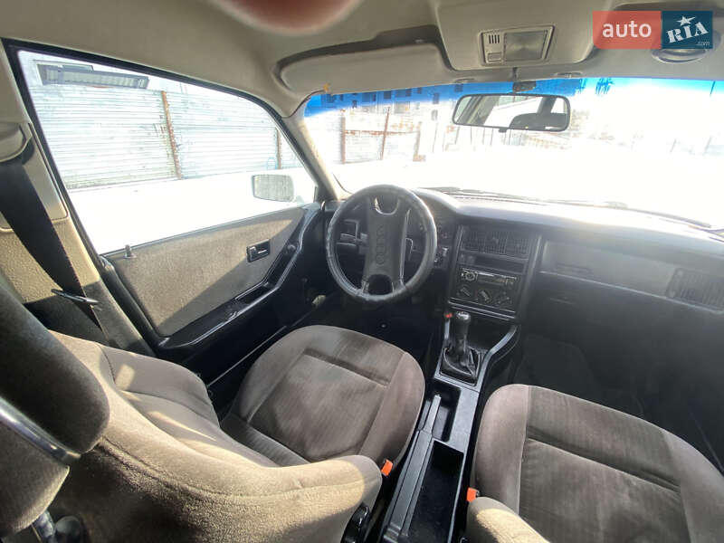 Седан Audi 80 1989 в Виннице