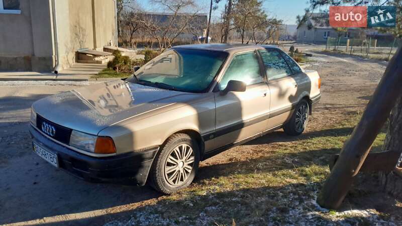 Седан Audi 80 1987 в Кременце