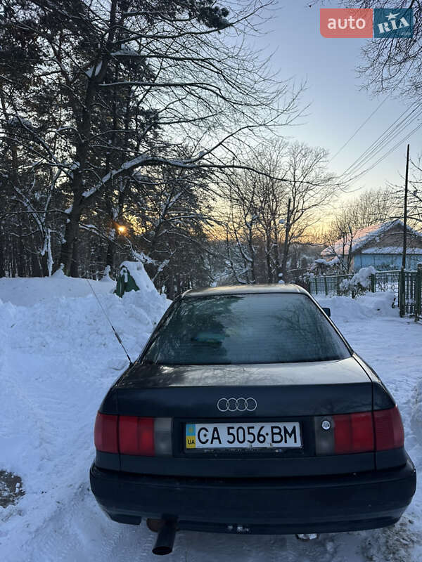 Седан Audi 80 1990 в Кременце