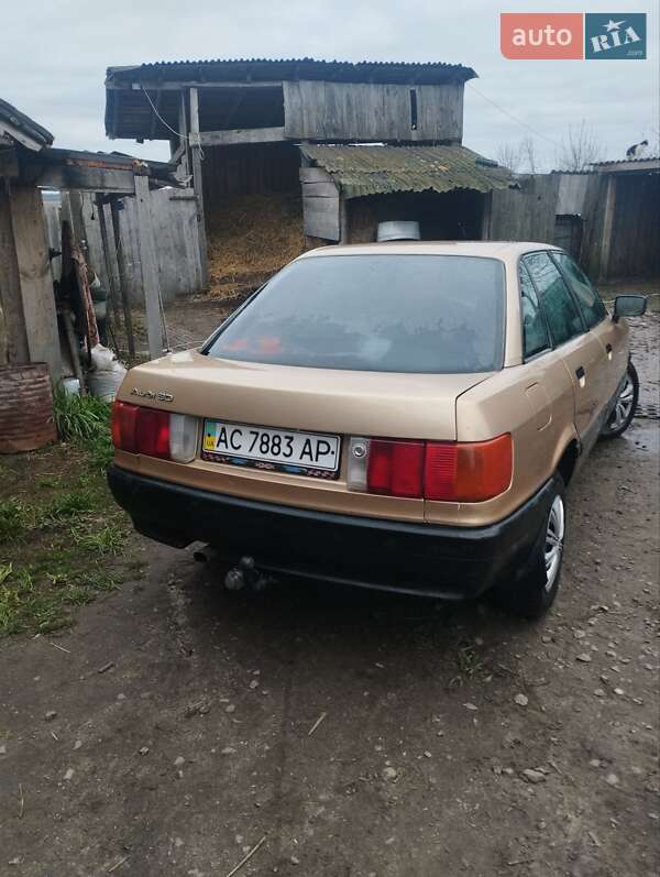 Седан Audi 80 1987 в Володимирі
