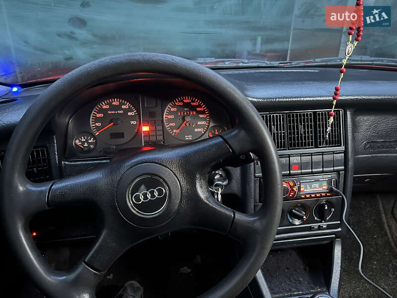 Седан Audi 80 1992 в Новояворівську