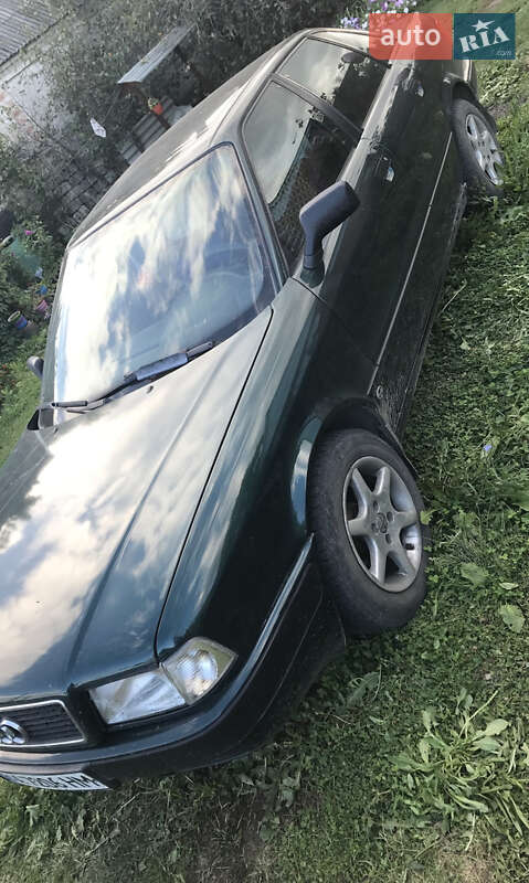 Седан Audi 80 1993 в Барвінковому