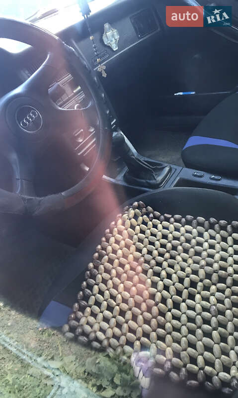 Седан Audi 80 1993 в Барвінковому