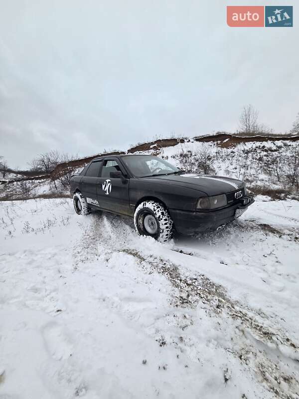 Седан Audi 80 1988 в Харькове