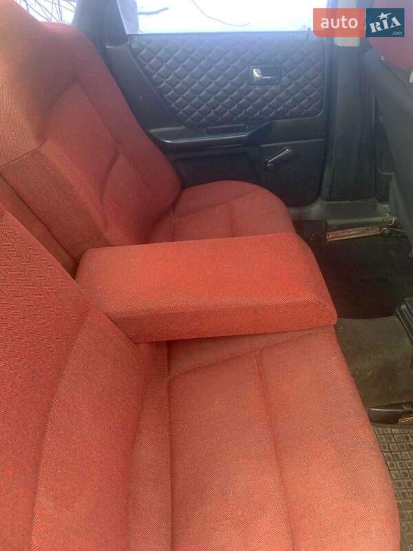Седан Audi 80 1991 в Ратным фото 3 Седан Audi 80 1991 в Ратным