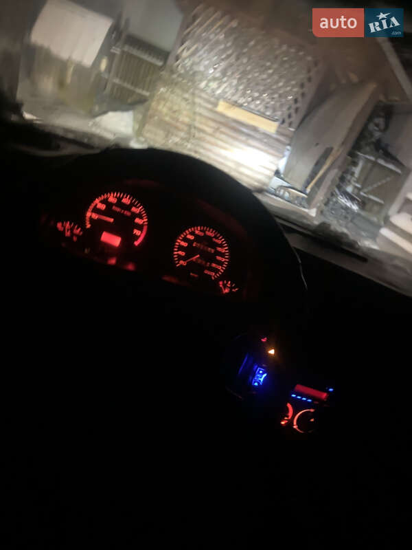 Седан Audi 80 1987 в Жовкві